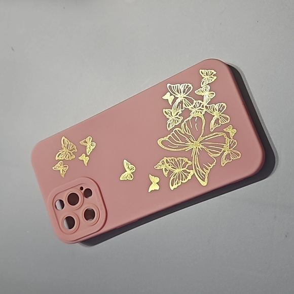 Accessories - Iphone 12 pro max butterfly phone case
